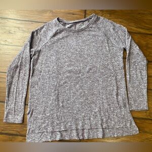 American Eagle Women’s Size Small Soft & Sexy Plush Heathered Burgundy Sweaters